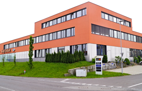 dach-und-thermobau-gewerbegebaeude-rothusstrasse-24-huenenberg